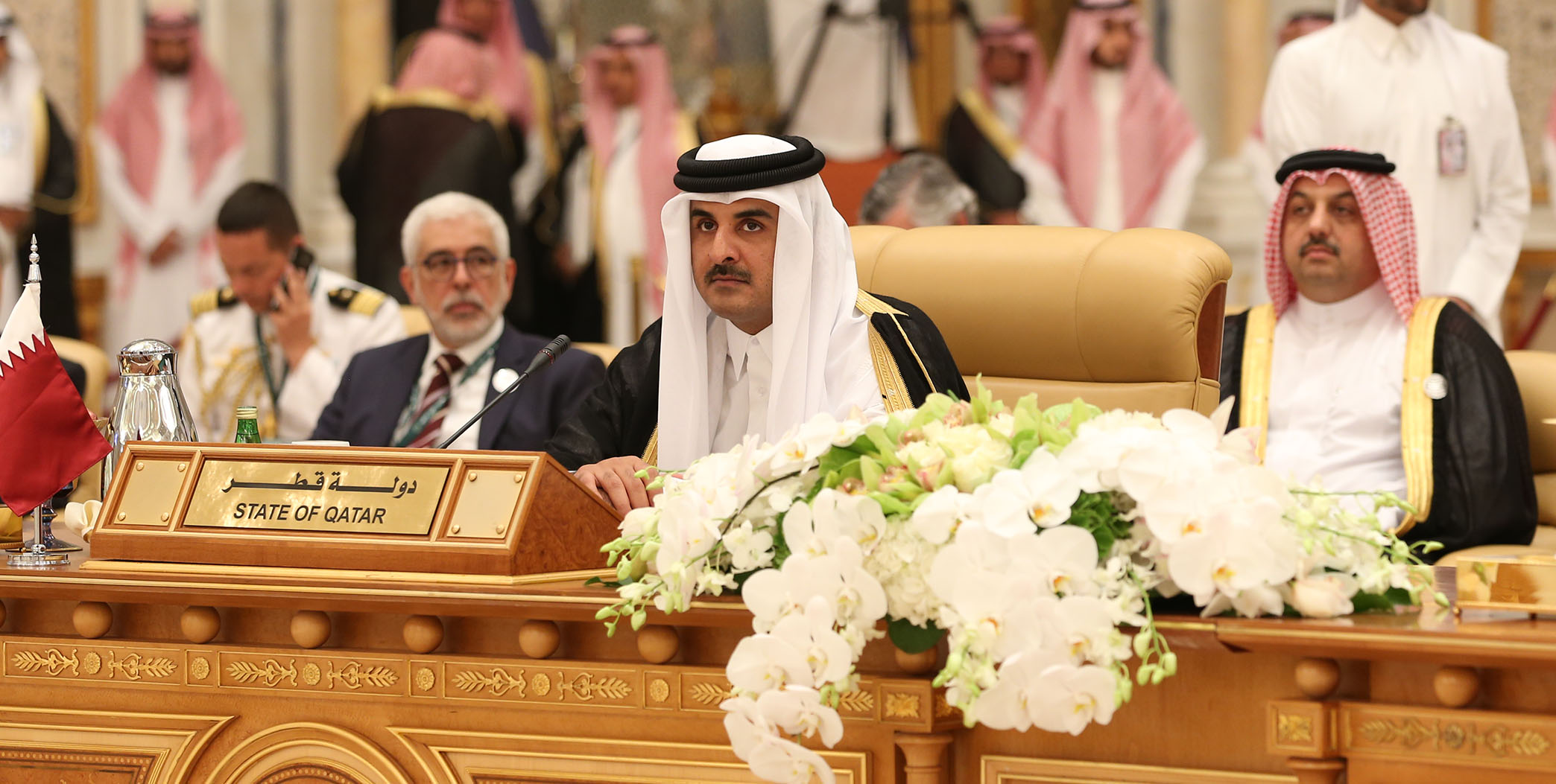 سمو الأمير يشارك في القمة العربية اللاتينية الرابعة