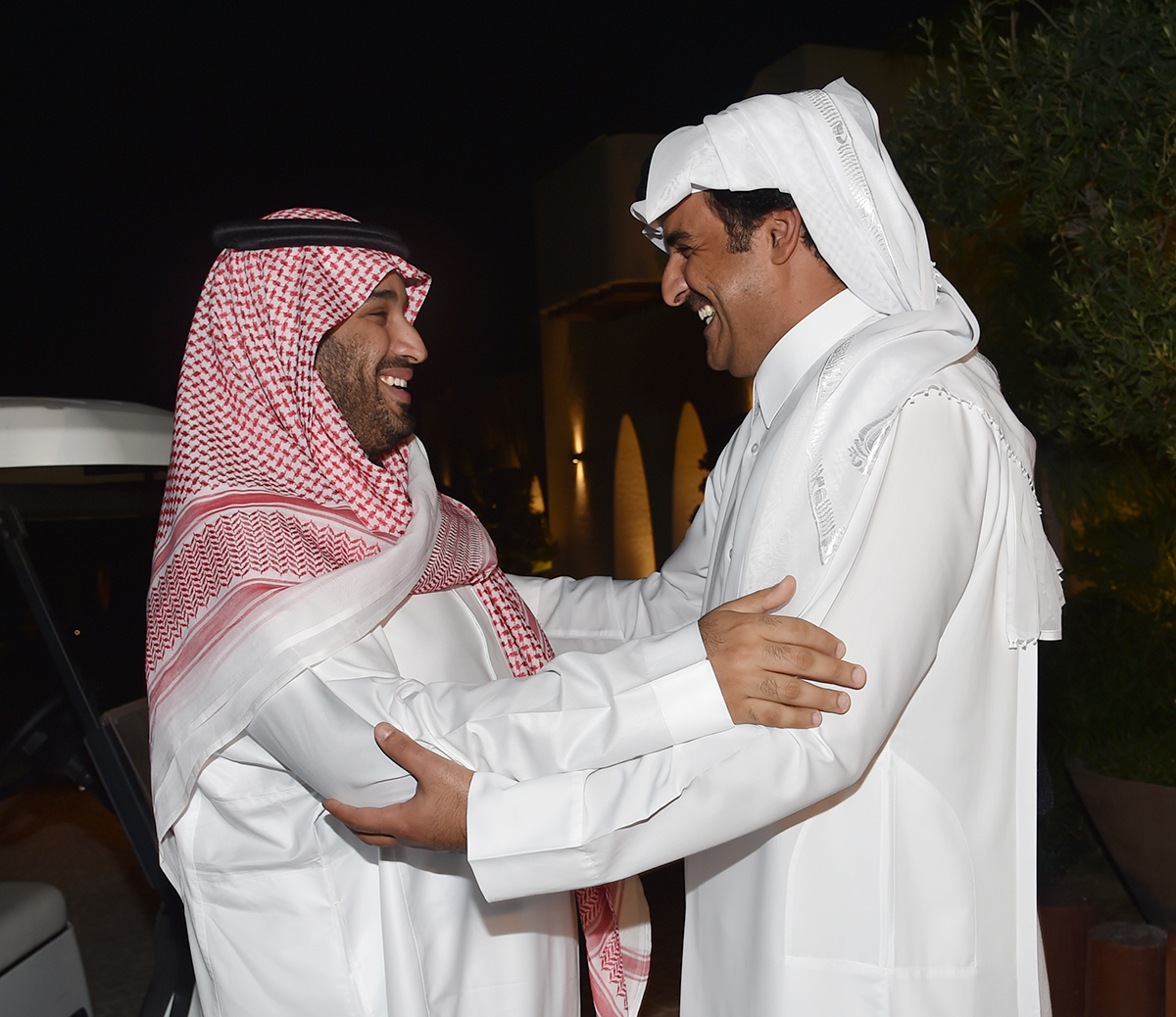 سمو الأمير يستقبل ولي ولي العهد السعودي